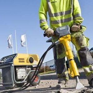 HYDRAULIC DEMOLITION HAMMER